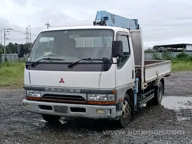 Mitsubishi Canter 1996 photo 2