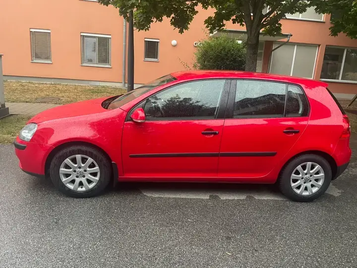 Volkswagen Golf 2004 photo 2