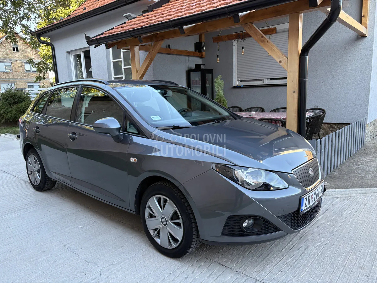 Seat Ibiza 2011 photo 3