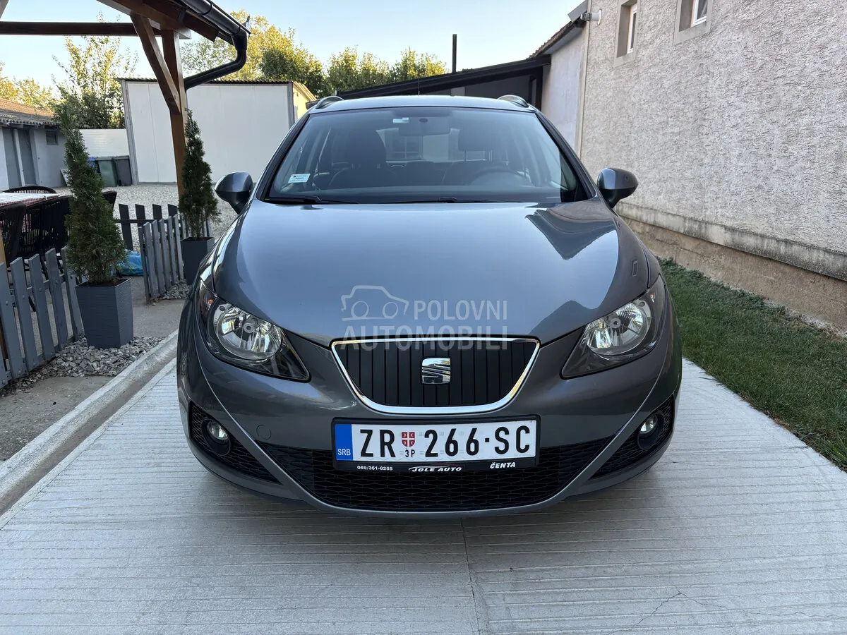 Seat Ibiza 2011 photo 2