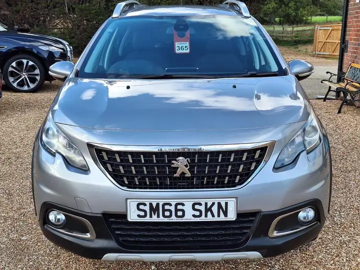 Peugeot 2008 2016 photo 2