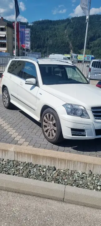 Mercedes-Benz Glk Class 2010 photo 3