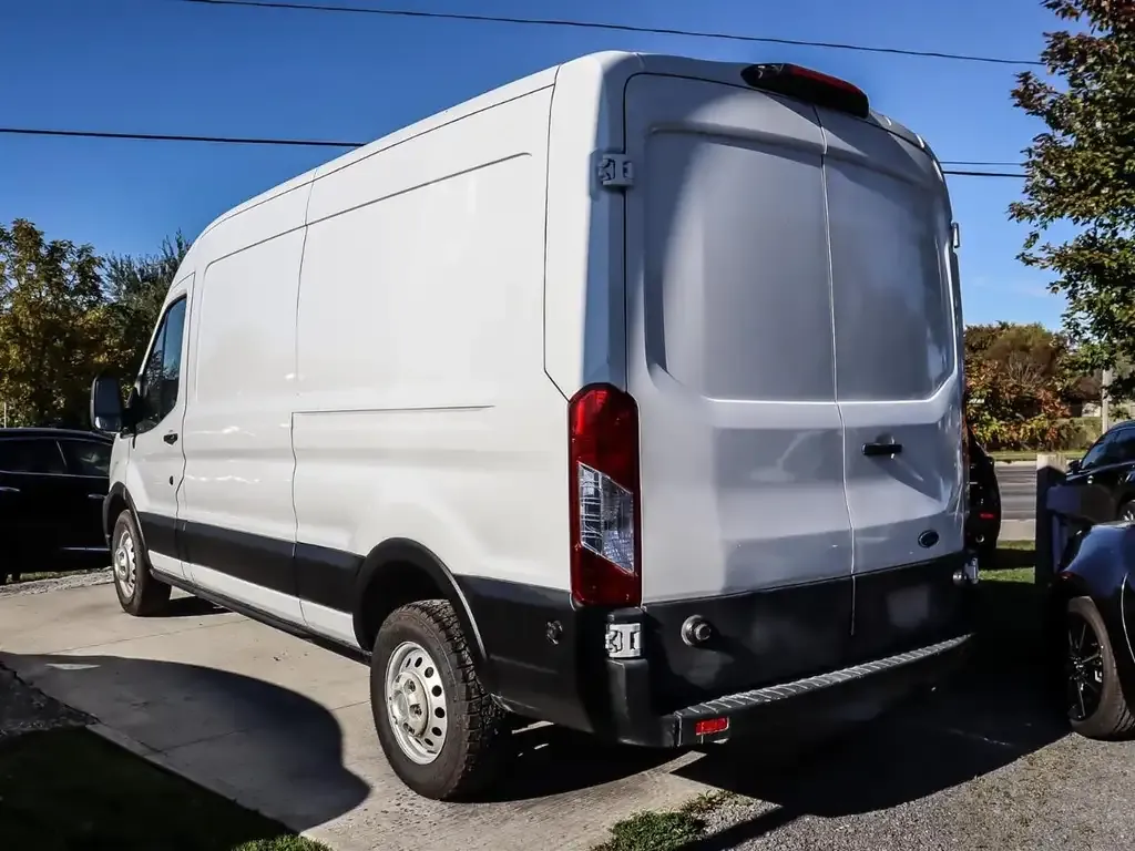 Ford Transit Cargo Van 2024 photo 2