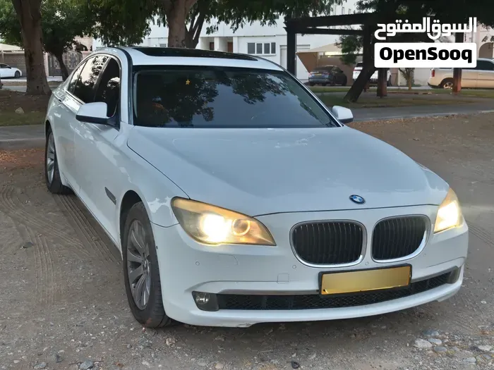 BMW 7 Series 2010 photo 4