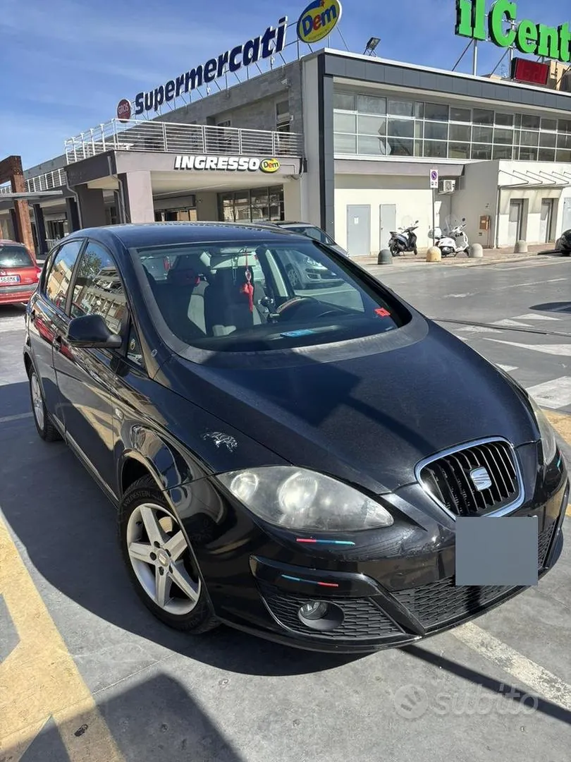 Seat Altea 2011 photo 2