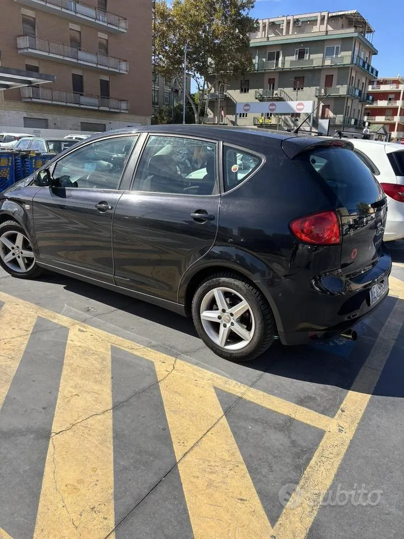 Seat Altea 2011 photo 5