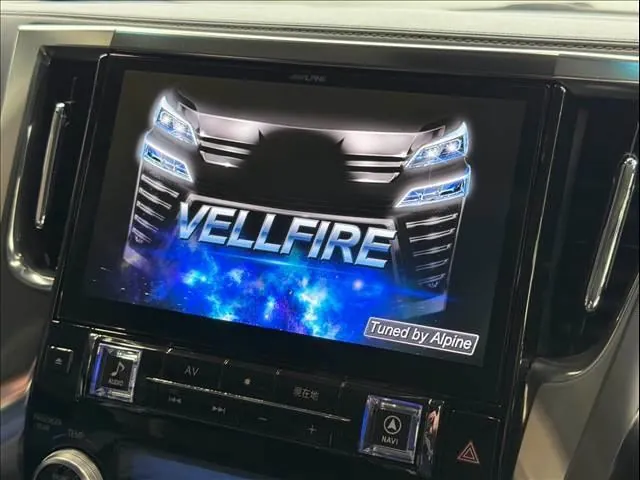 Toyota Verfia 2018 photo 3