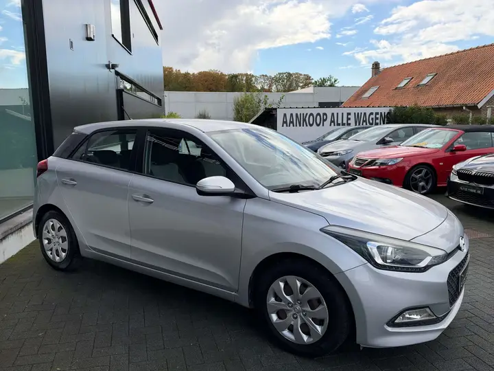 Hyundai I20 2015 photo 4