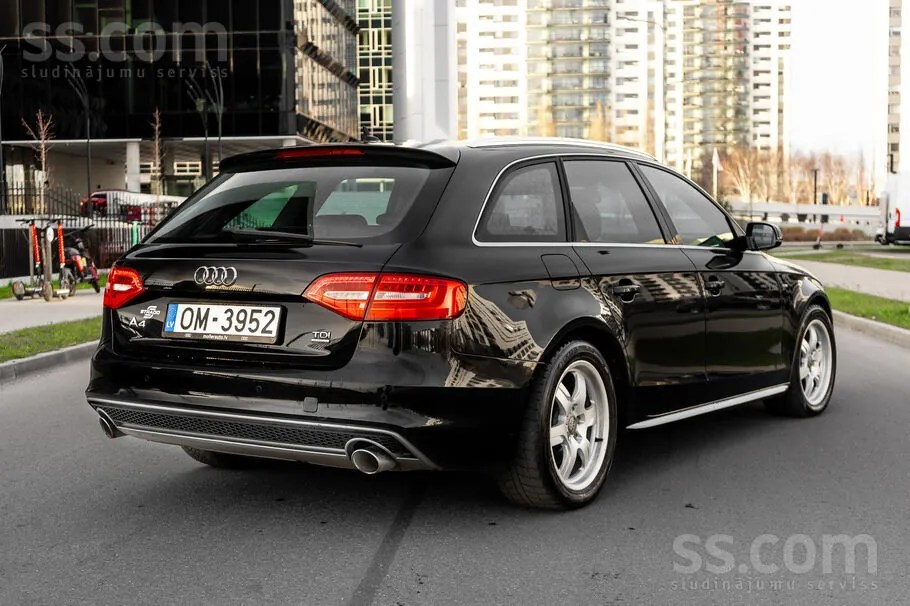 Audi A4 2013 photo 4