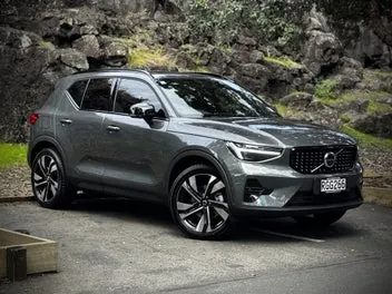 Volvo Xc40 2025 photo 2