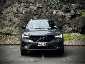 Volvo Xc40 2025 photo 4