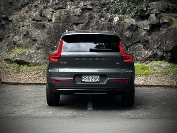 Volvo Xc40 2025 photo 5