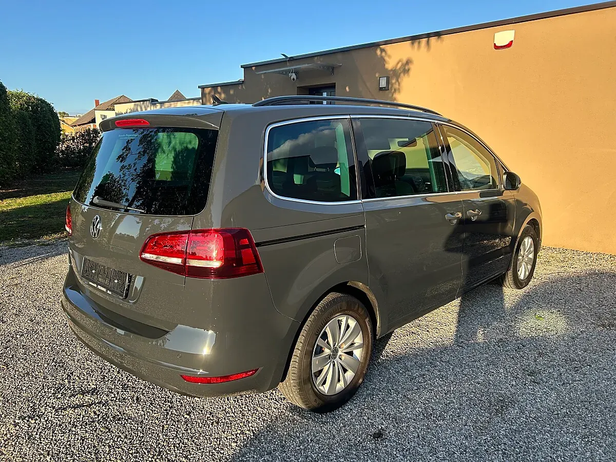 Volkswagen Sharan 2016 photo 2