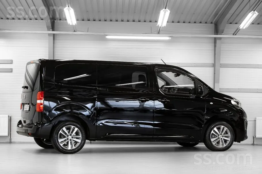 Peugeot Traveller 2018 photo 3