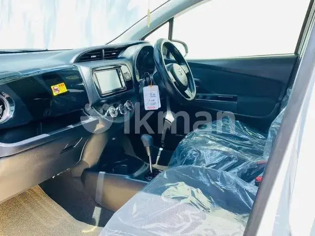 Toyota Vitz 2019 photo 3