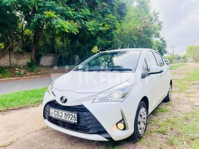 Toyota Vitz 2019 photo 4