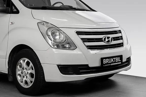 Hyundai H1 2015 photo 2