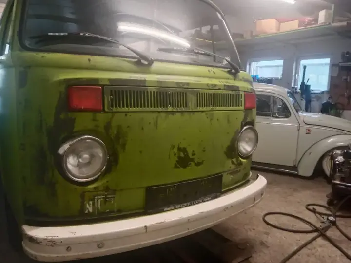 Volkswagen T2 1974 photo 3