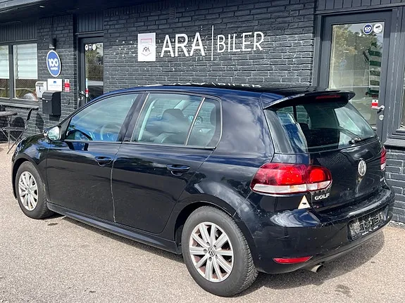Volkswagen Golf 2010 photo 3