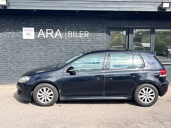 Volkswagen Golf 2010 photo 2