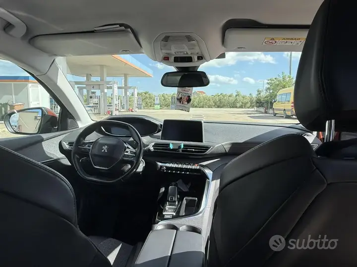 Peugeot 3008 2019 photo 5