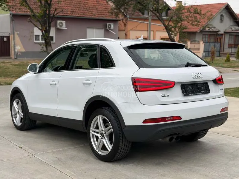 Audi Q3 2013 photo 5