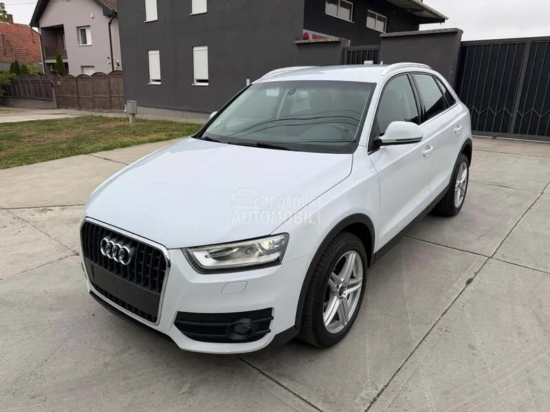 Audi Q3 2013 photo 2