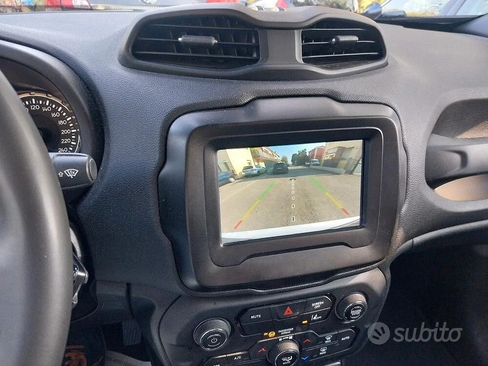 Jeep Renegade 2022 photo 2