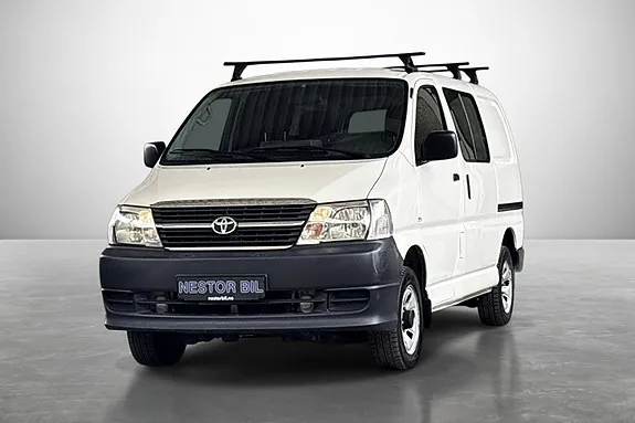Toyota Hiace 2010 photo 3