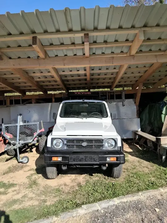 Suzuki Samurai