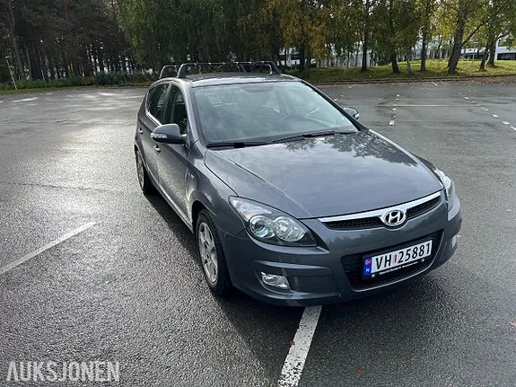 Hyundai I30 2010 photo 2