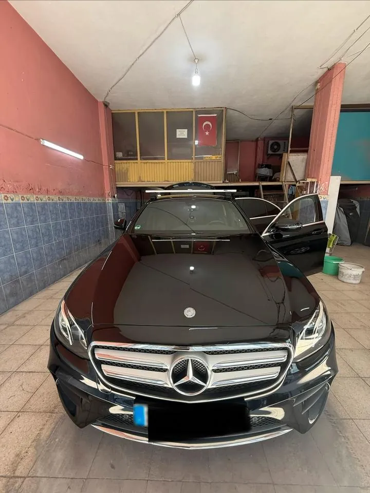 Mercedes-Benz E220 D Amg