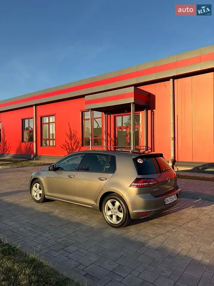 Volkswagen E-Golf 2015 photo 4
