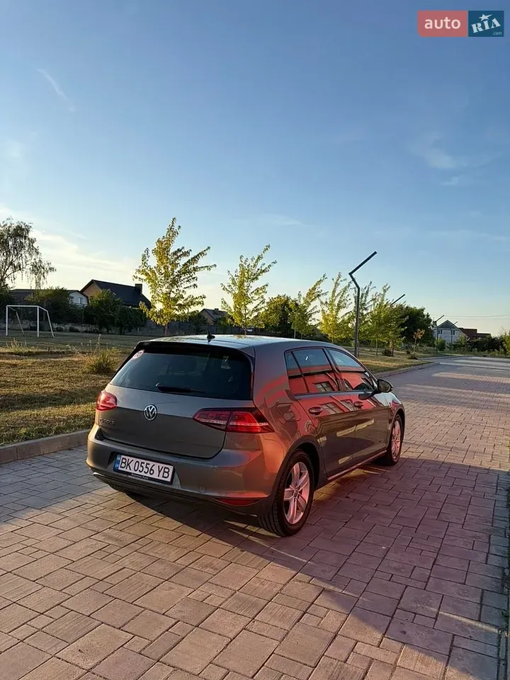 Volkswagen E-Golf 2015 photo 3