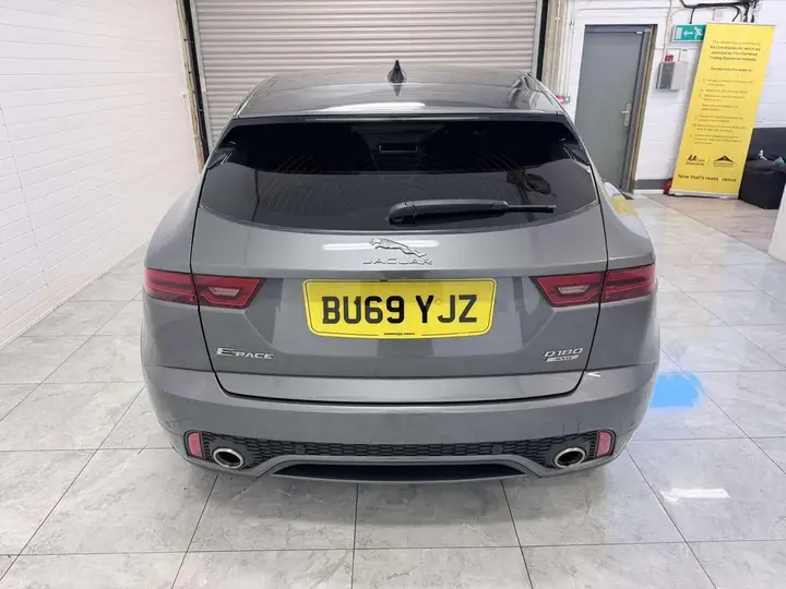 Jaguar E-Pace 2019 photo 5