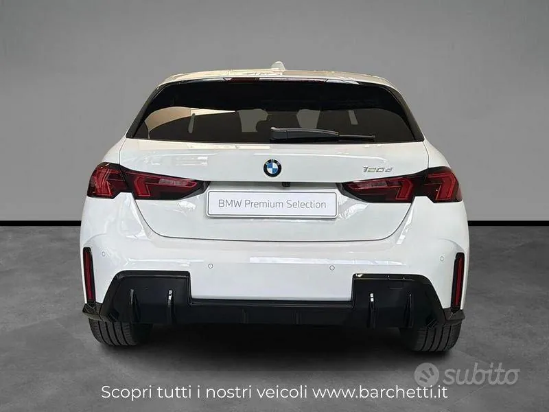 BMW 1 Series 2025 photo 2
