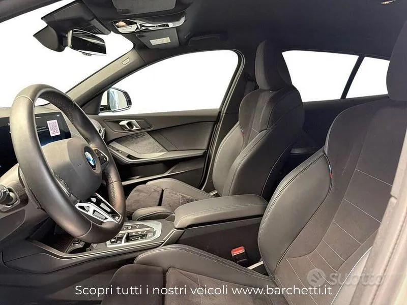 BMW 1 Series 2025 photo 4