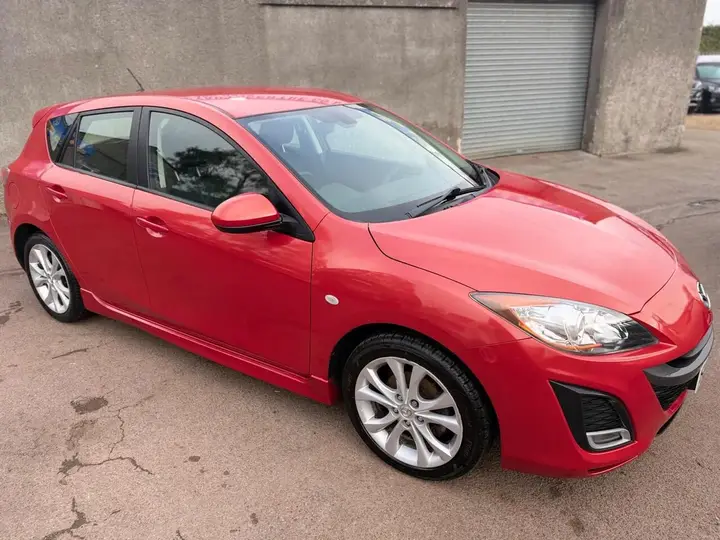 Mazda Mazda3 2010 photo 2