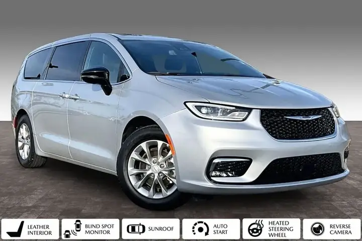 Chrysler Pacifica 2026 photo 2