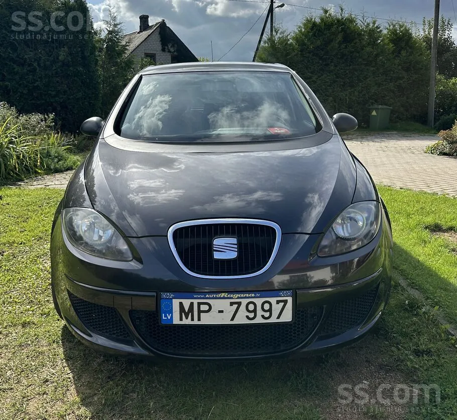 Seat Altea 2004 photo 2