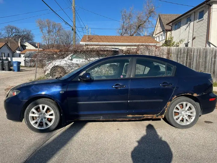 Mazda 3 2009 photo 2