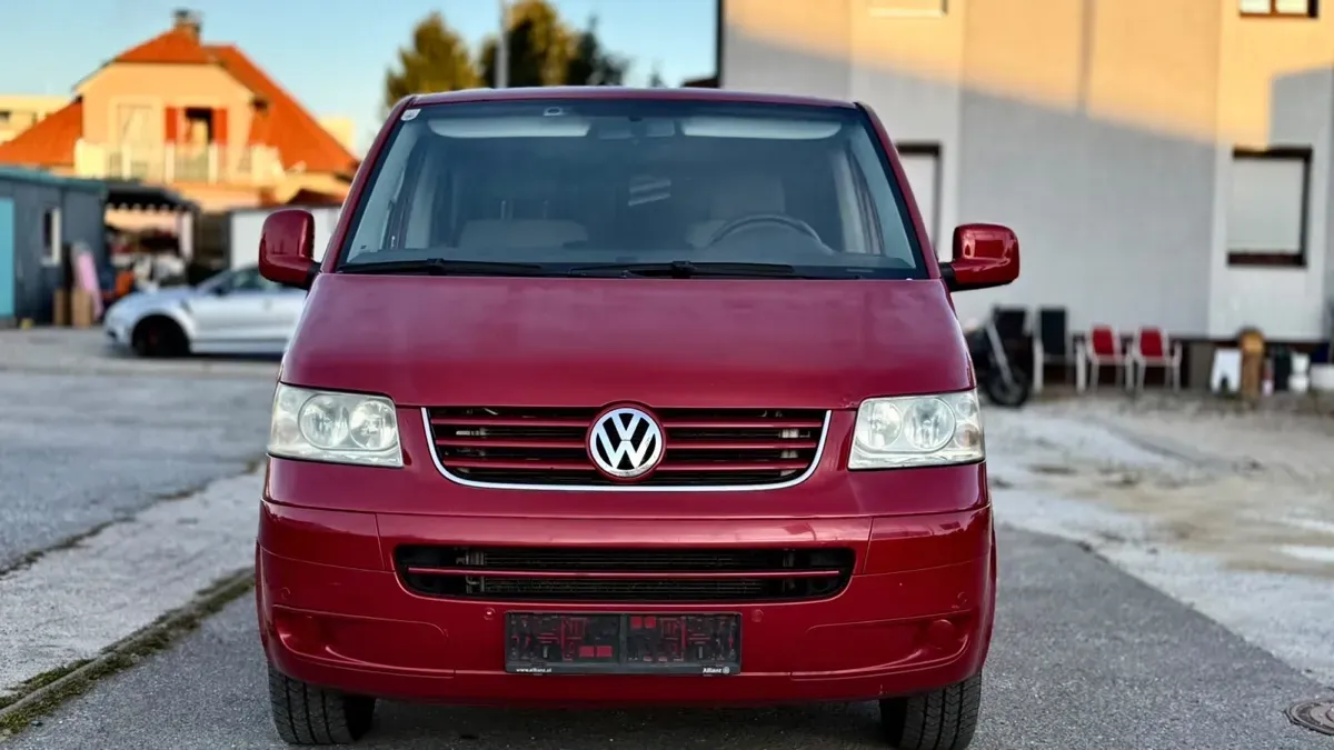 Volkswagen T5 2006 photo 2