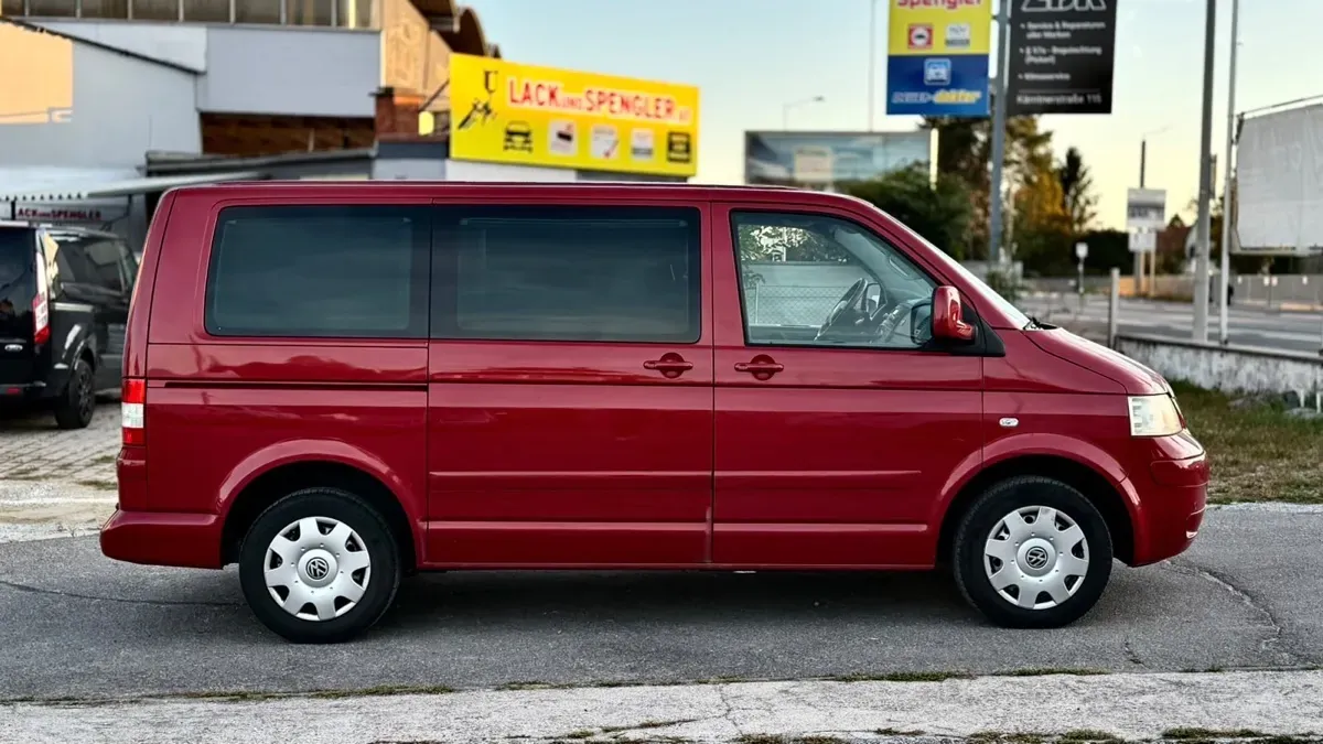 Volkswagen T5 2006 photo 3