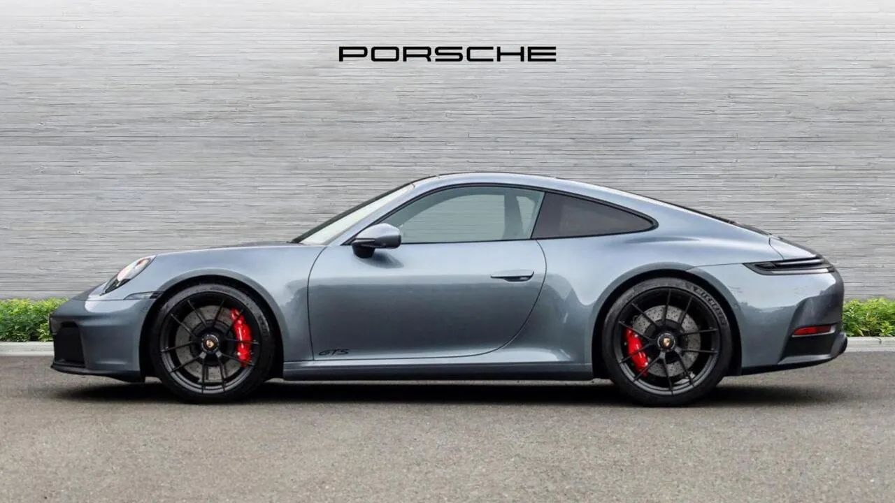 Porsche 911 2025 photo 5