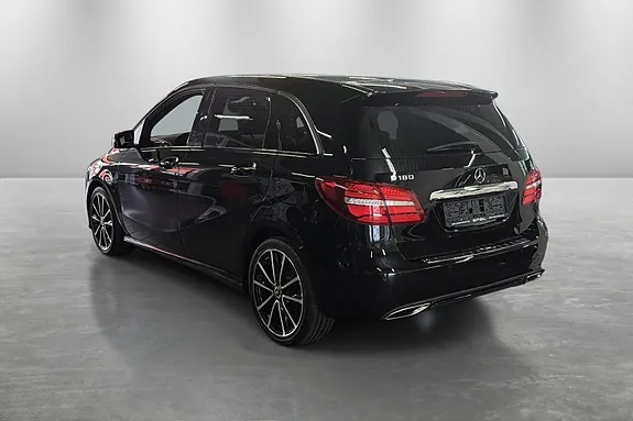 Mercedes-Benz B180 2018 photo 3