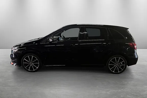 Mercedes-Benz B180 2018 photo 2