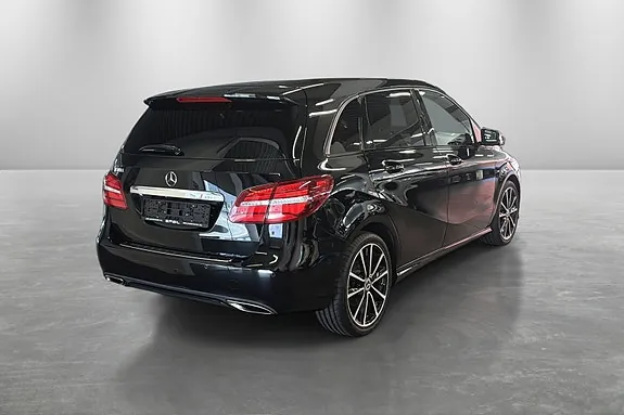 Mercedes-Benz B180 2018 photo 5