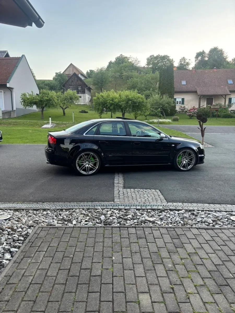 Audi A4 2006 photo 2