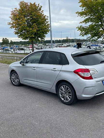 Citroen C4 2012 photo 3