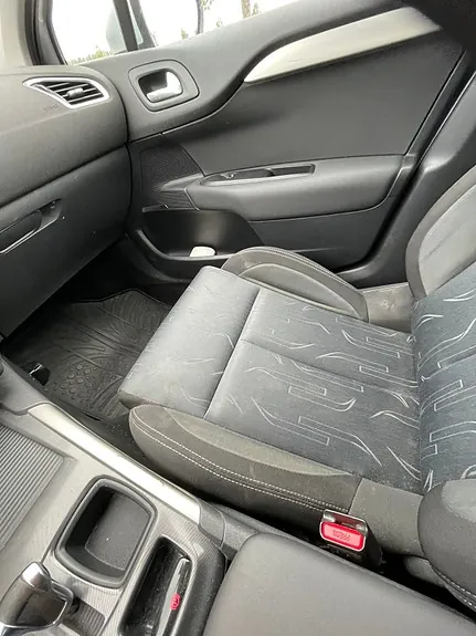 Citroen C4 2012 photo 5